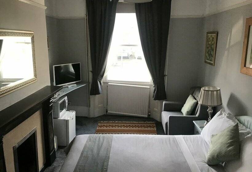 Номер Deluxe, The Red House