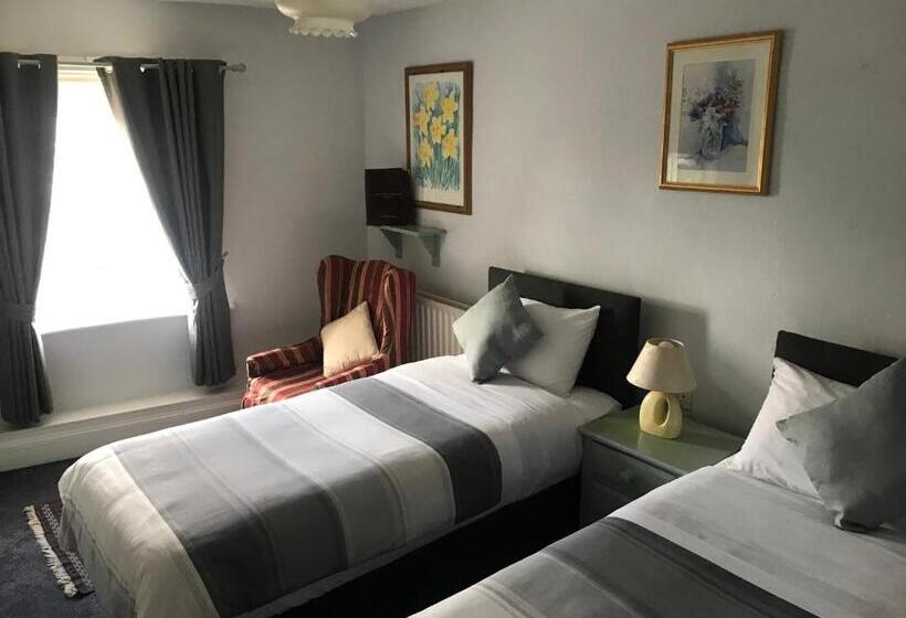 Номер Deluxe, The Red House