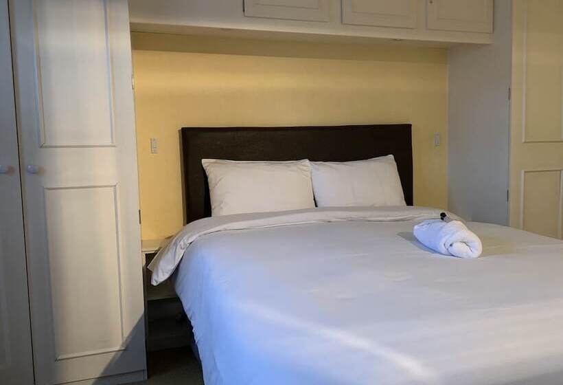 Номер Стандарт Совместная Ванная, The Red House