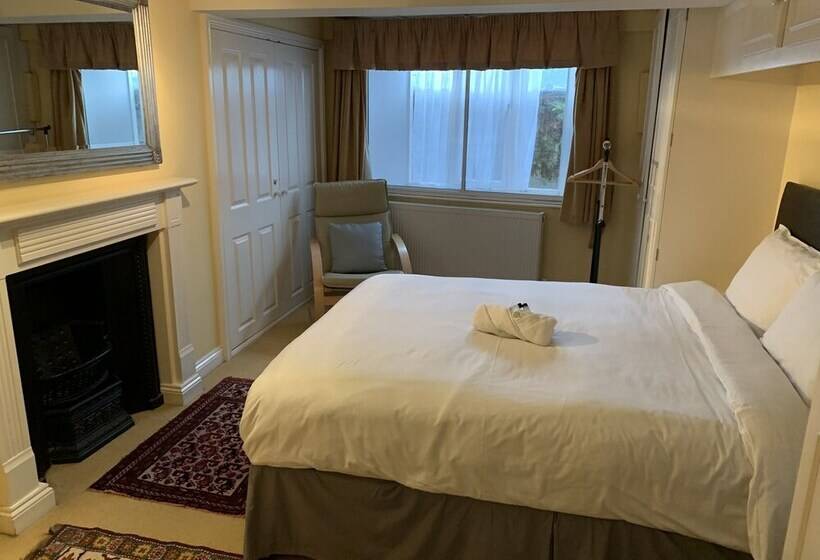 Номер Стандарт Совместная Ванная, The Red House