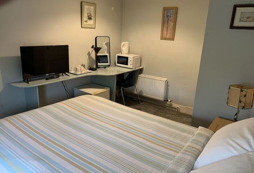 Номер Стандарт, The Red House