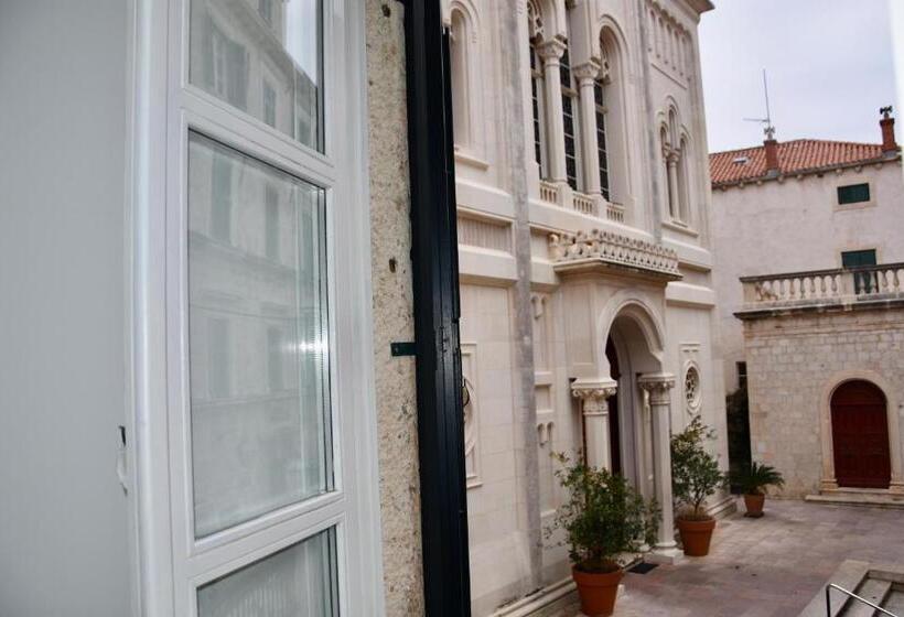 סטודיו סופריור, Sunce Palace Apartments With Free Offsite Parking