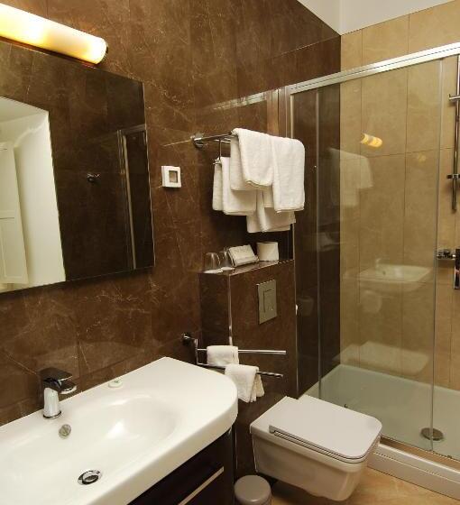 סטודיו סופריור, Sunce Palace Apartments With Free Offsite Parking