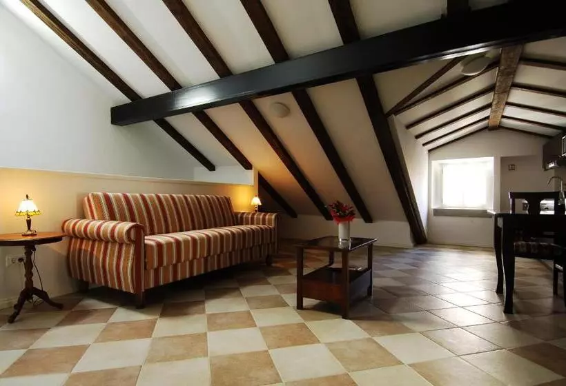 １ベッドルームアパートメント, Sunce Palace Apartments With Free Offsite Parking