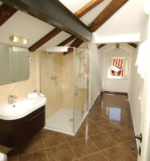 דירת חדר, Sunce Palace Apartments With Free Offsite Parking