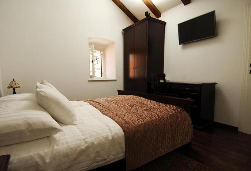 דירת חדר, Sunce Palace Apartments With Free Offsite Parking