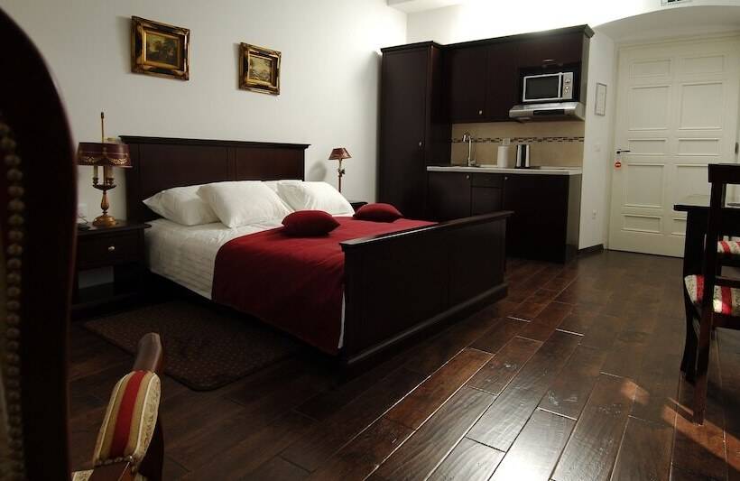 סטודיו סופריור, Sunce Palace Apartments With Free Offsite Parking