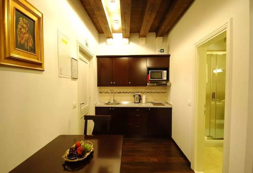 スーペリアスタジオ, Sunce Palace Apartments With Free Offsite Parking
