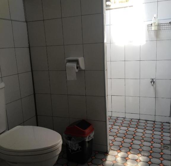 Номер Стандарт Совместная Ванная, Baan Bua Guest House