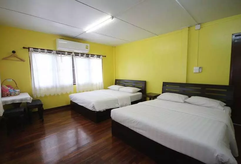 اتاق خانوادگی, Baan Bua Guest House