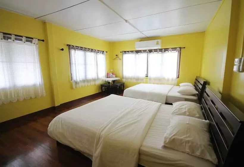 اتاق خانوادگی, Baan Bua Guest House