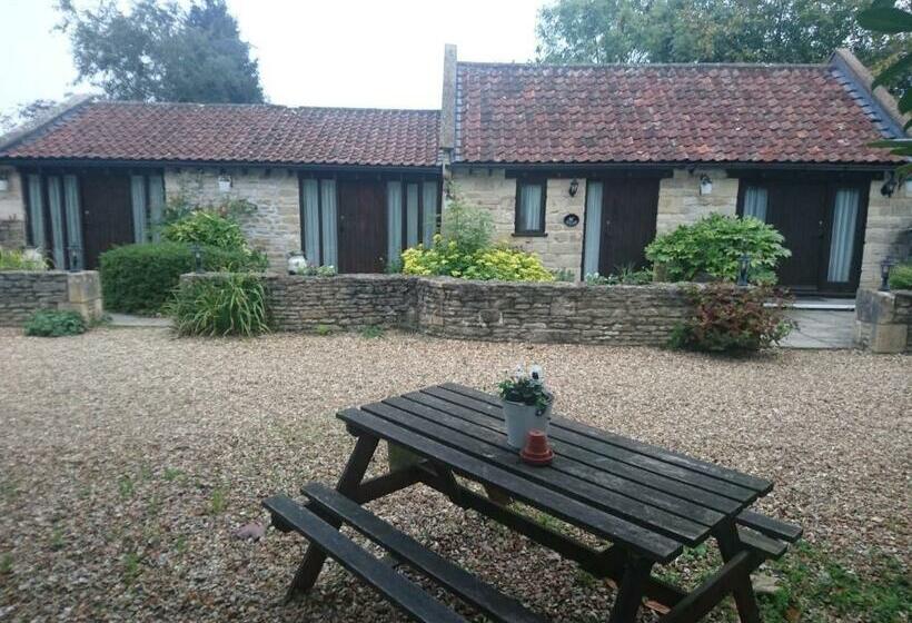 اتاق پریمیوم چهارنفره, Beeches Farmhouse Country Cottages & Rooms