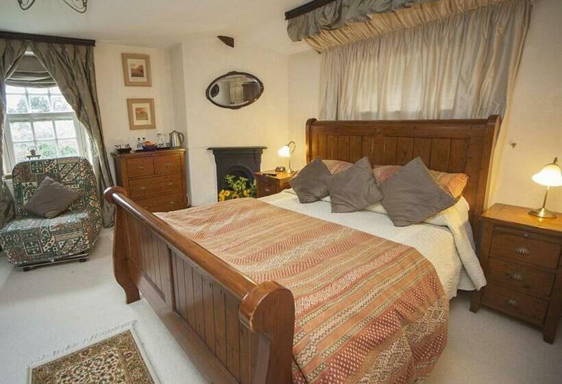 اتاق لوکس سه تخته, Beeches Farmhouse Country Cottages & Rooms