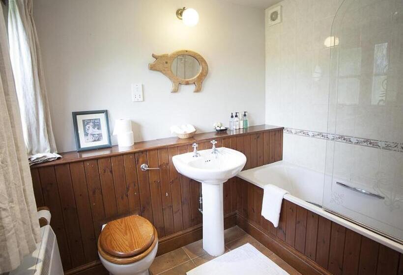 کابین, Beeches Farmhouse Country Cottages & Rooms