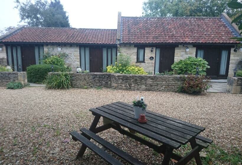 اتاق پریمیوم چهارنفره, Beeches Farmhouse Country Cottages & Rooms