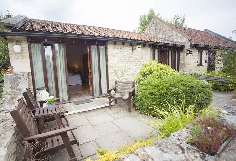 اتاق پریمیوم چهارنفره, Beeches Farmhouse Country Cottages & Rooms