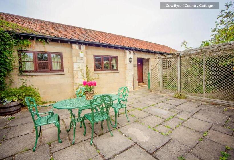 Дом 2 Спальни, Beeches Farmhouse Country Cottages & Rooms
