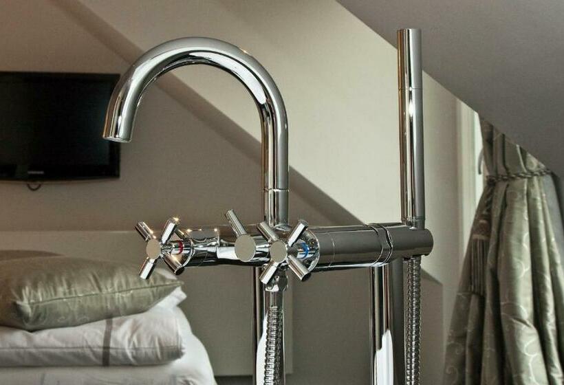 غرفة ديلوكس, Konventchen