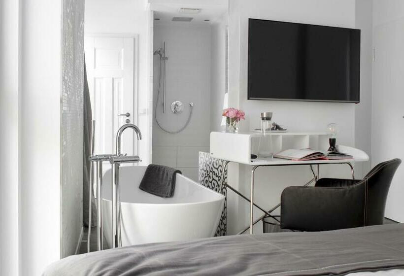 غرفة ديلوكس, Konventchen