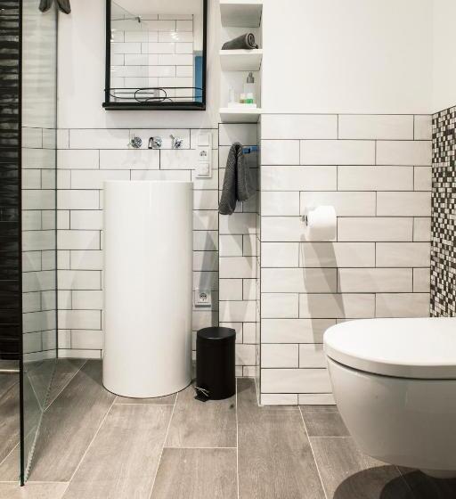 غرفة قياسية فردية, Konventchen