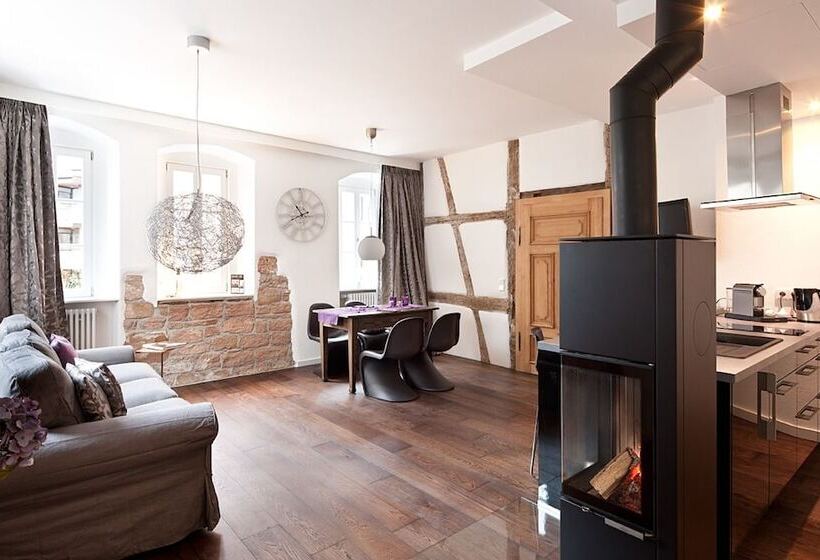 جناح, Konventchen