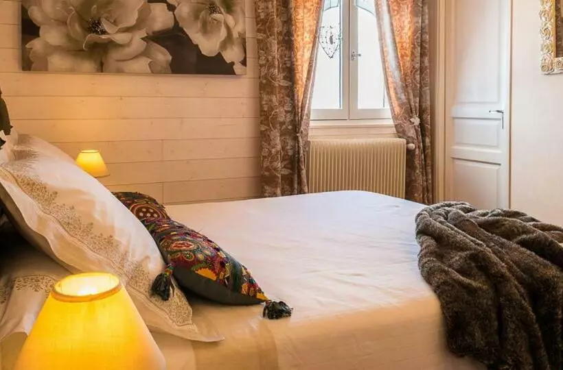 マウンテンビュースタンダードルーム, La Coustille Chambres Et Table D Hôtes