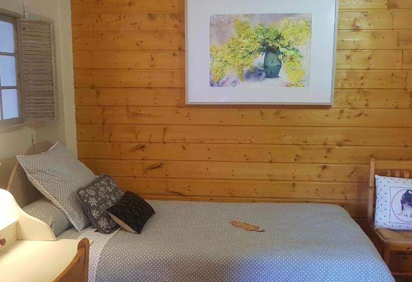 חדר משפחתי נוף להרים, La Coustille Chambres Et Table D Hôtes