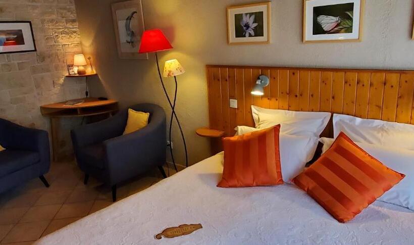 חדר סטנדרט עם טרסה, La Coustille Chambres Et Table D Hôtes