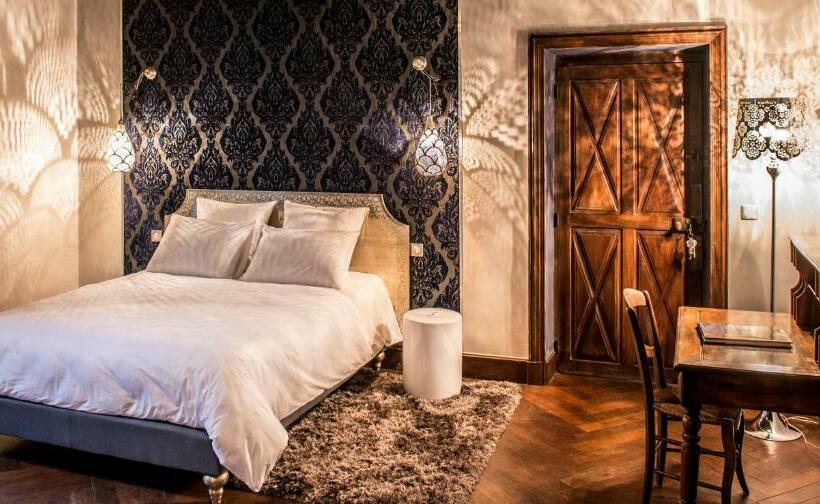 スーペリアールーム, La Devinie