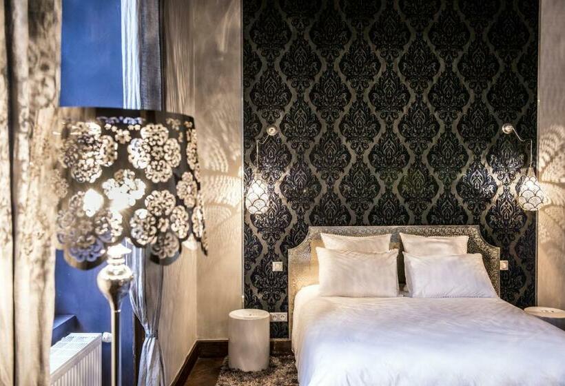 スーペリアールーム, La Devinie