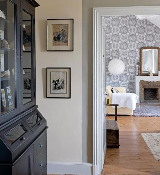 수피리어 룸, La Devinie