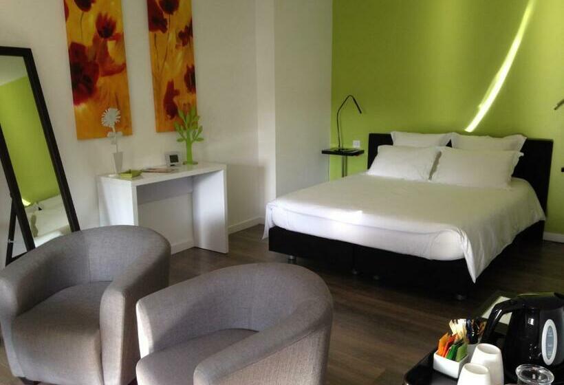 חדר סטנדרט נוף לגינה, Les Chambres Lauryvan