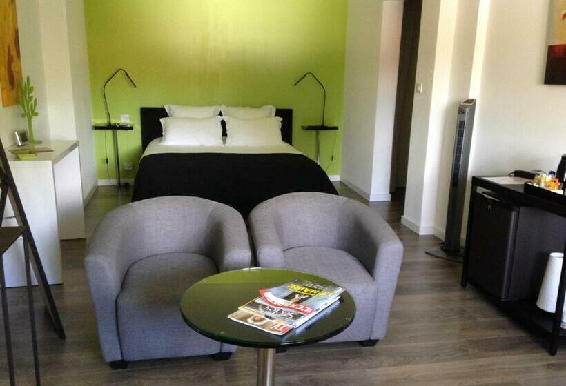 חדר סטנדרט נוף לגינה, Les Chambres Lauryvan