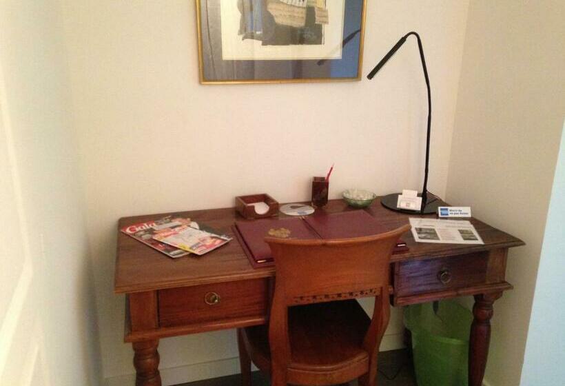 חדר סטנדרט נוף לגינה, Les Chambres Lauryvan