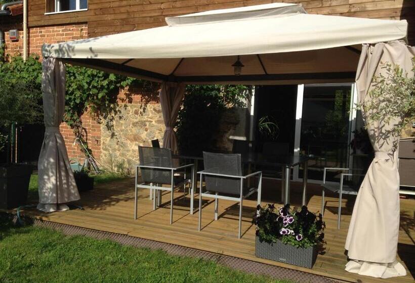 חדר סטנדרט נוף לגינה, Les Chambres Lauryvan