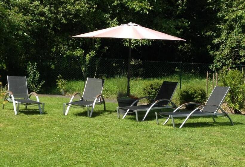 חדר סטנדרט נוף לגינה, Les Chambres Lauryvan