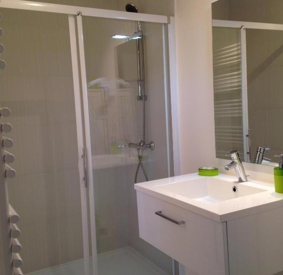 חדר סטנדרט נוף לגינה, Les Chambres Lauryvan