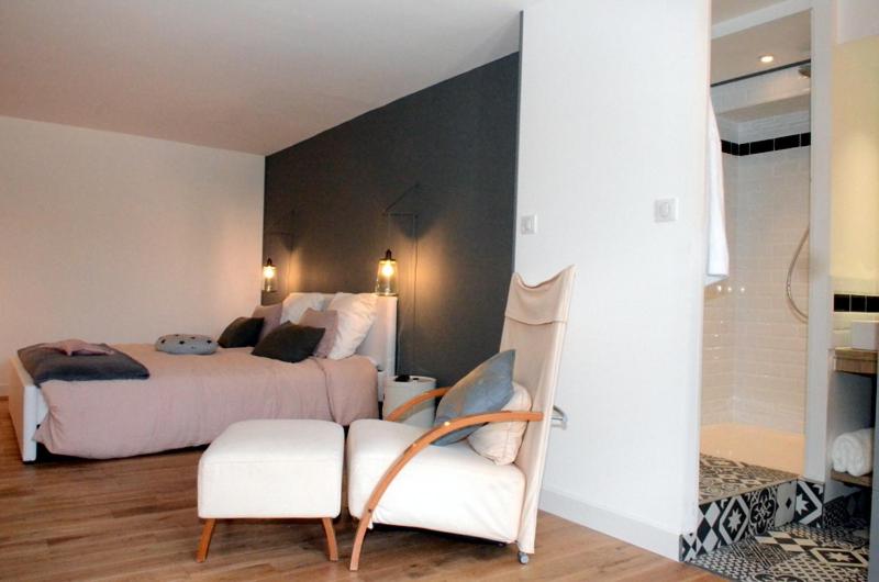 Quarto standart vista jardim, Les Jardins De Galicia