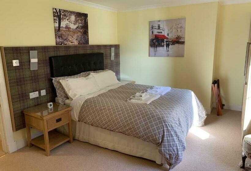 패밀리 스위트, Old Drynie House