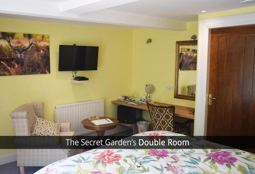 스탠다드 룸 킹사이즈 침대, Old Drynie House