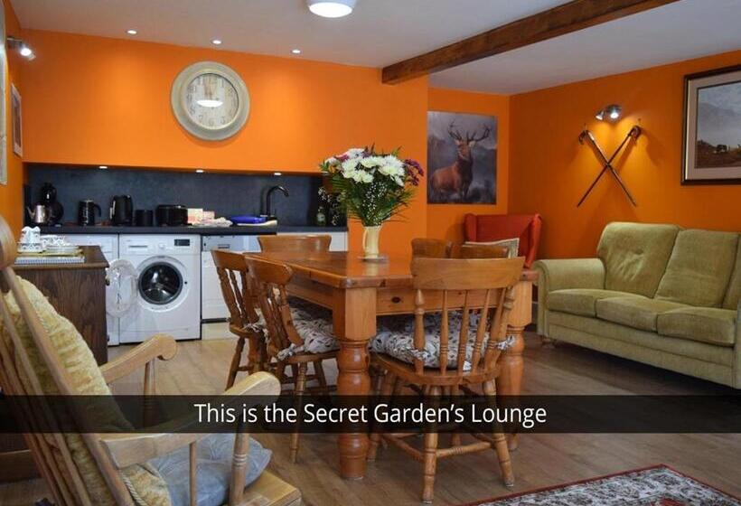 스탠다드 룸 킹사이즈 침대, Old Drynie House