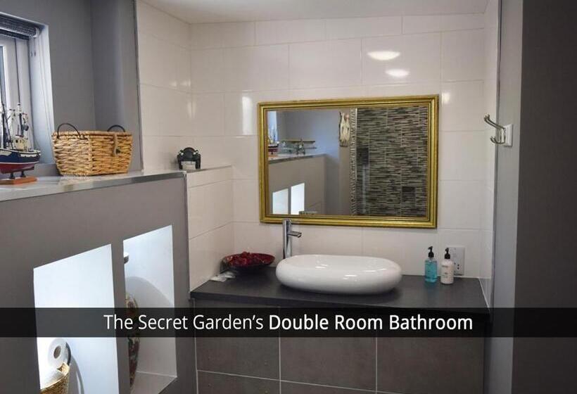 스탠다드 룸 킹사이즈 침대, Old Drynie House