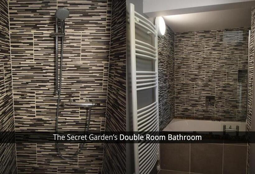 오두막, Old Drynie House