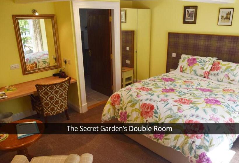 오두막, Old Drynie House