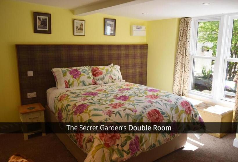 오두막, Old Drynie House