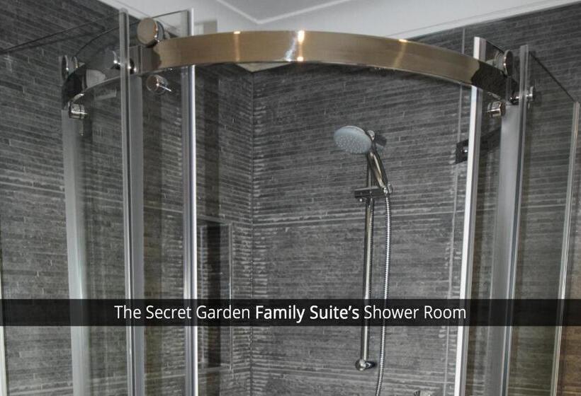 오두막, Old Drynie House