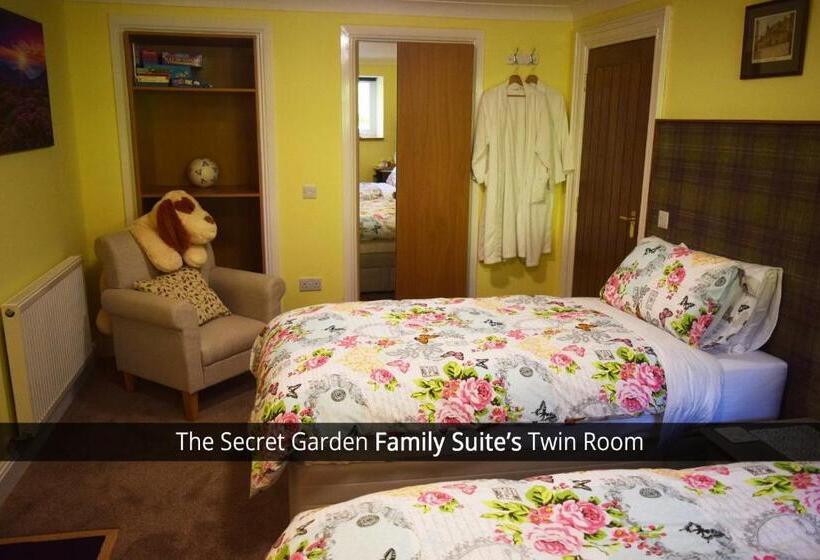 오두막, Old Drynie House