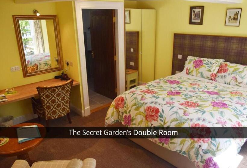 오두막, Old Drynie House