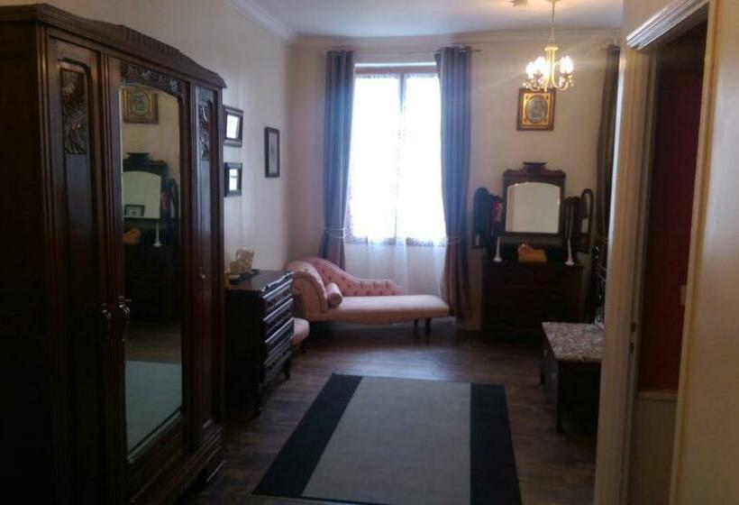 豪华房间, Vingt Grand Rue