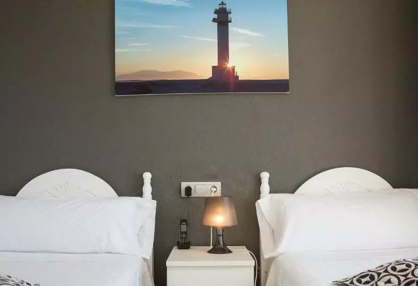 Habitación Estándar Vista Mar, Ampolla Sol